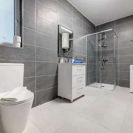 Wave Crest By Buena Vista アパート