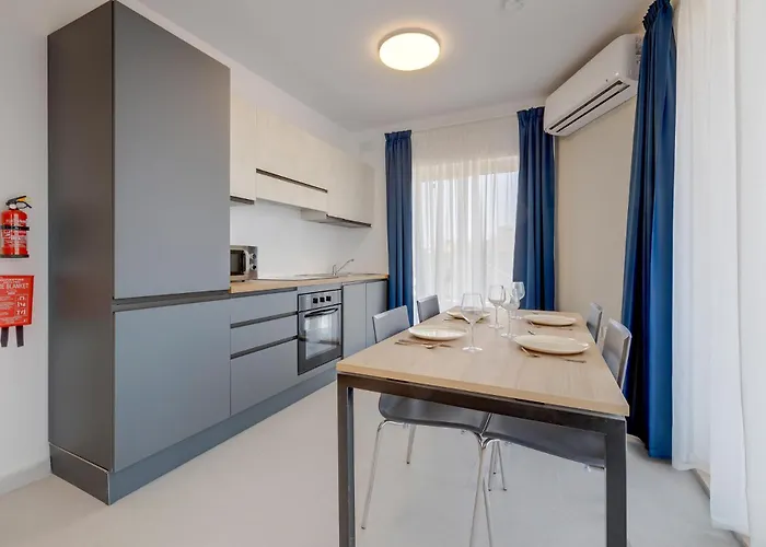 Wave Crest By Buena Vista * San Pawl il-Baħar