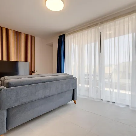 Wave Crest Apartment St. Paul's Bay