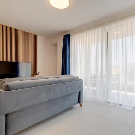 Wave Crest By Buena Vista *