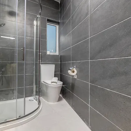 Wave Crest Apartmán St. Paul's Bay