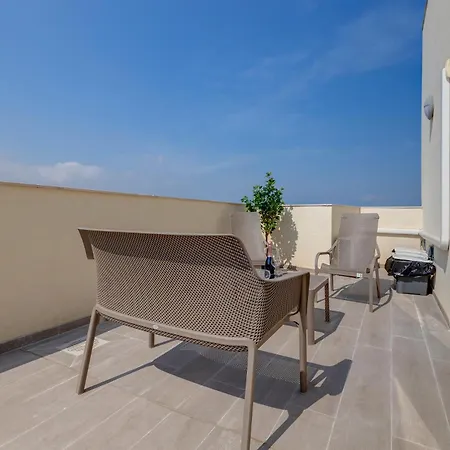 Wave Crest Apartment St. Paul's Bay