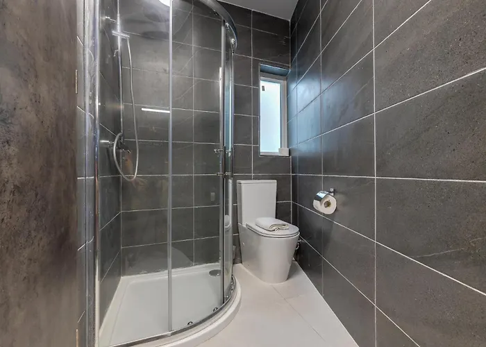 Wave Crest By Buena Vista *