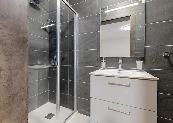 Wave Crest By Buena Vista * St. Paul's Bay