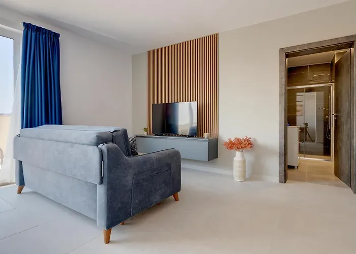 Wave Crest By Buena Vista *