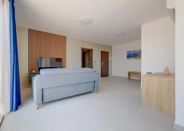 Wave Crest By Buena Vista St. Paul's Bay